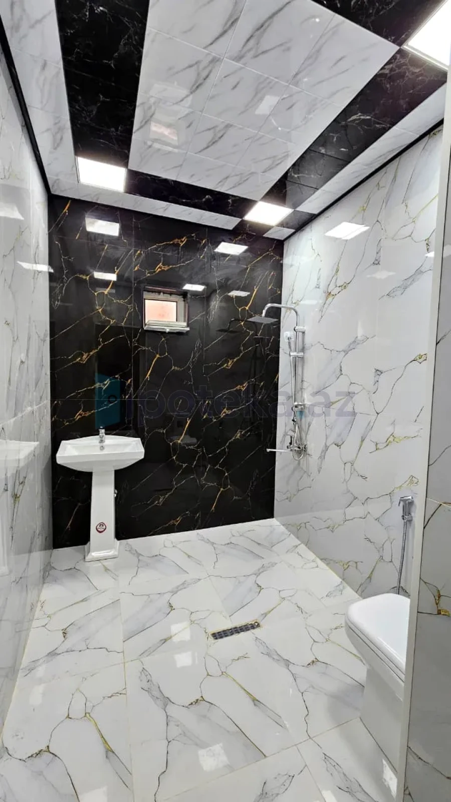 Satılır 4 otaqlı həyət evi 150 m²