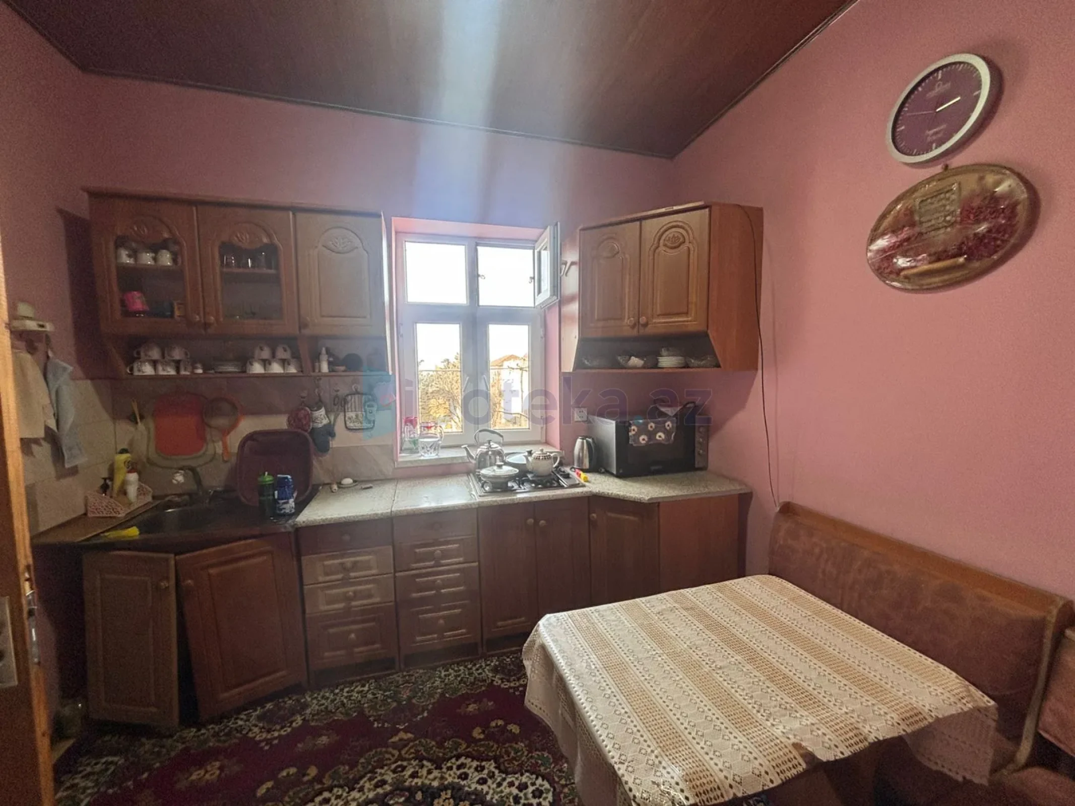 Satılır 9 otaqlı mənzil 200 m²