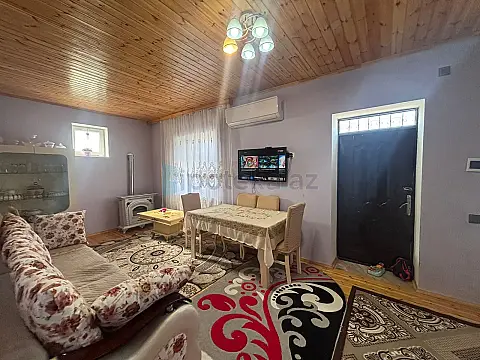 Satılır 9 otaqlı mənzil 200 m²