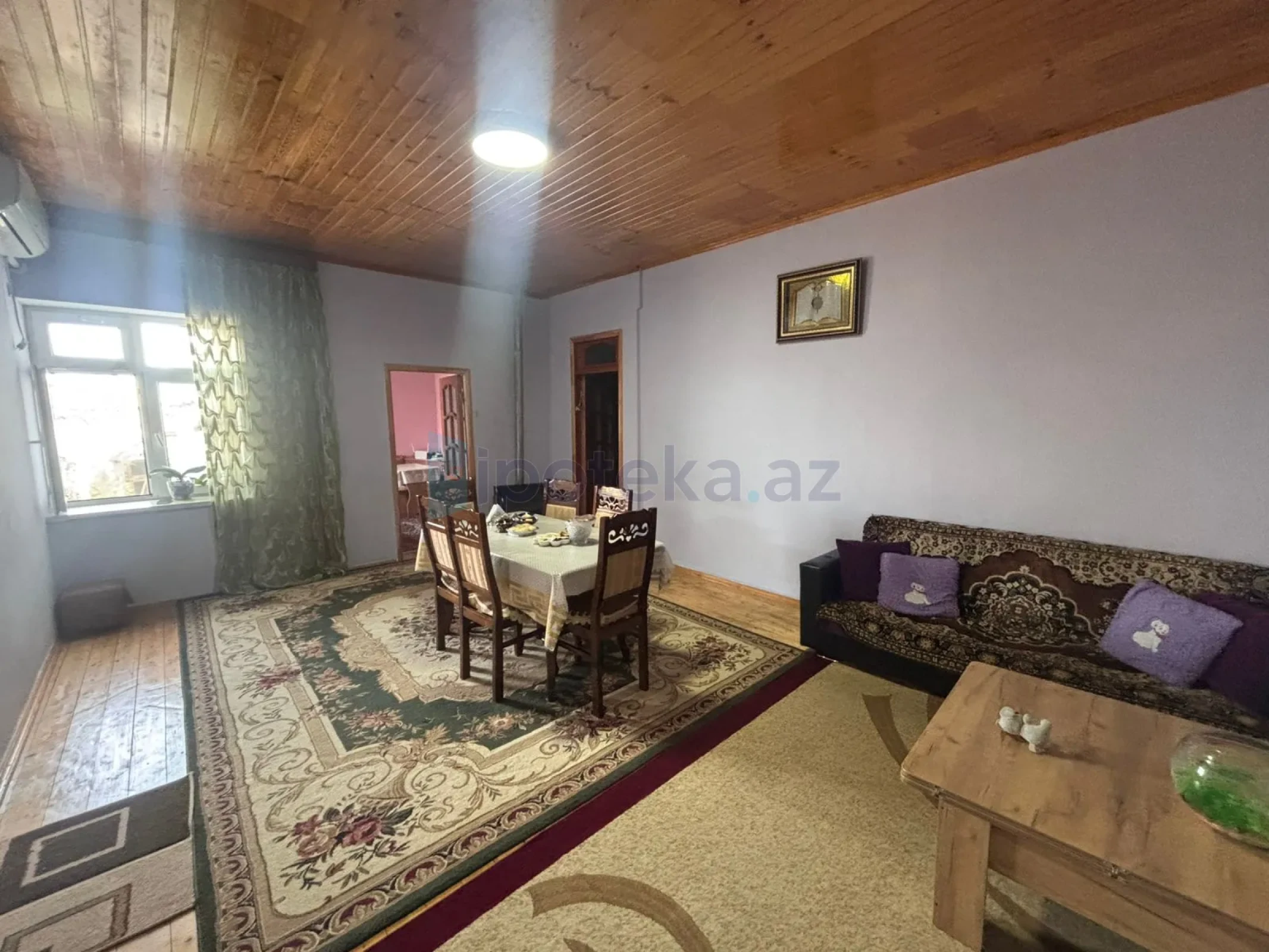 Satılır 9 otaqlı mənzil 200 m²