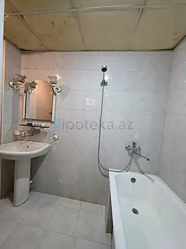 Satılır 3 otaqlı köhnə tikili 80 m²