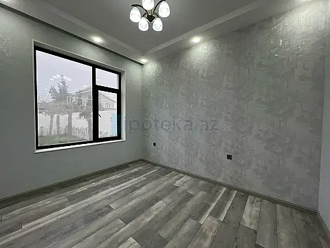 Satılır 5 otaqlı mənzil 180 m²