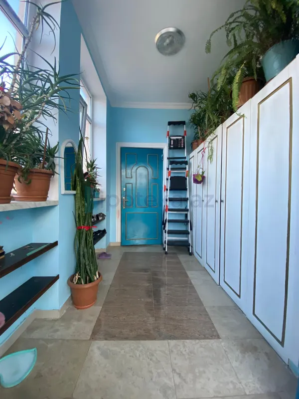 Satılır 4 otaqlı həyət evi 320 m²