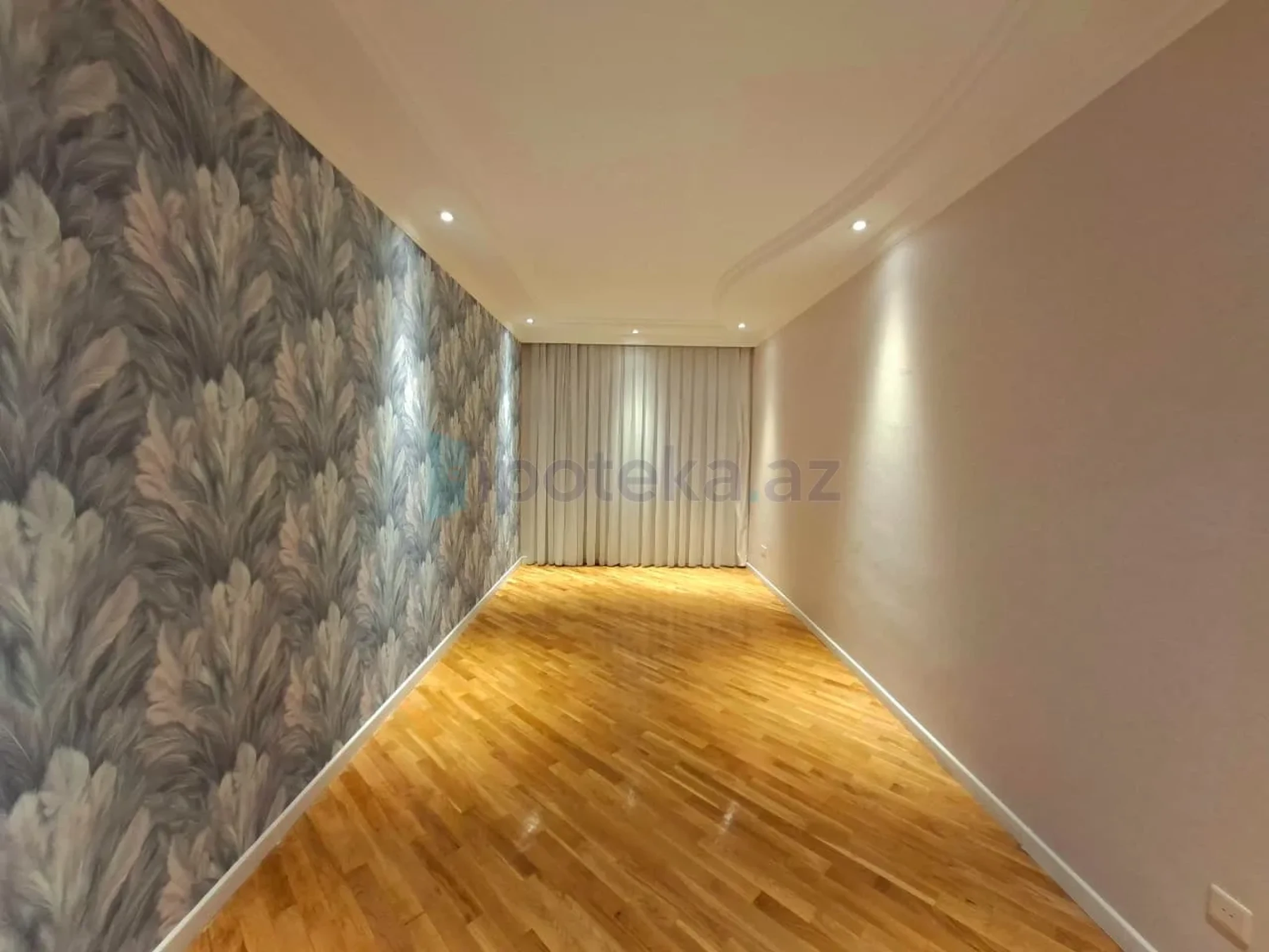 Satılır 4 otaqlı yeni tikili 165 m²