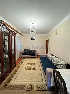 Satılır 3 otaqlı köhnə tikili 60 m²