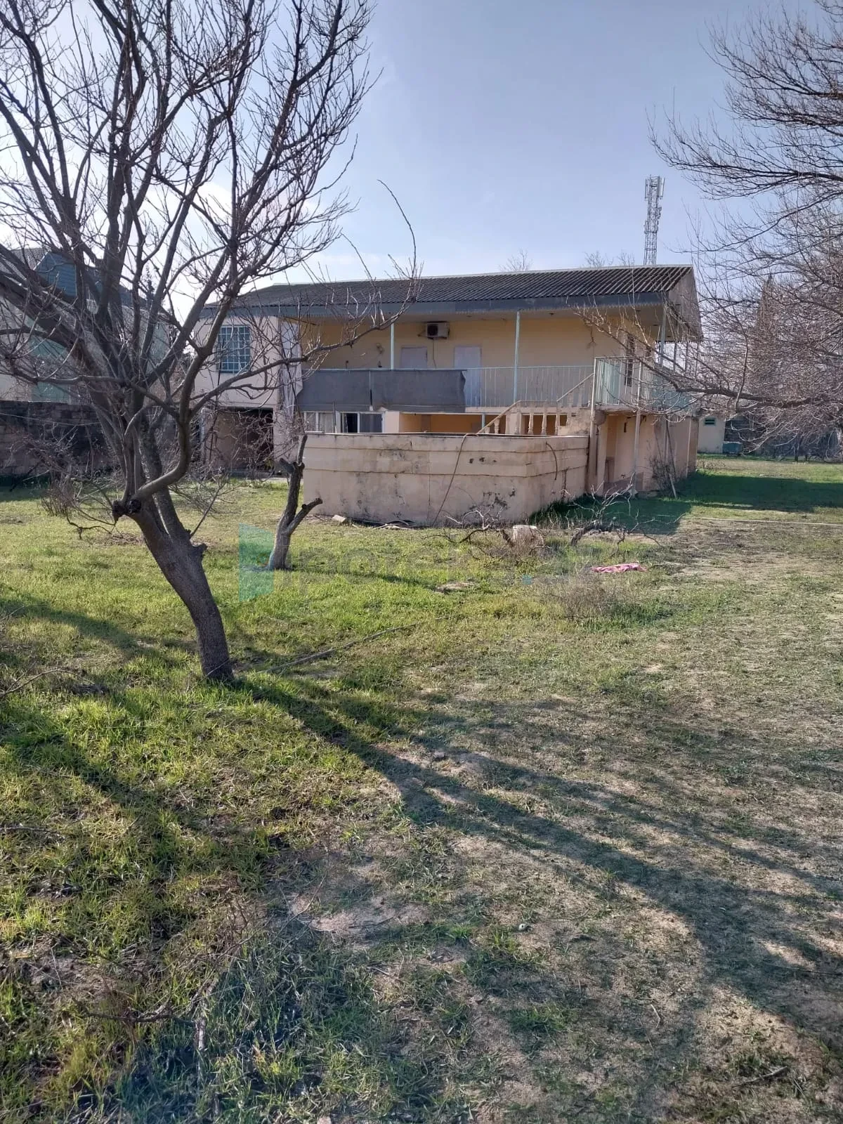 Satılır 6 otaqlı mənzil 250 m²
