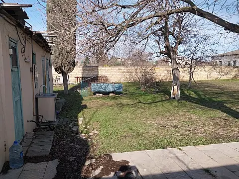 Satılır 6 otaqlı mənzil 250 m²