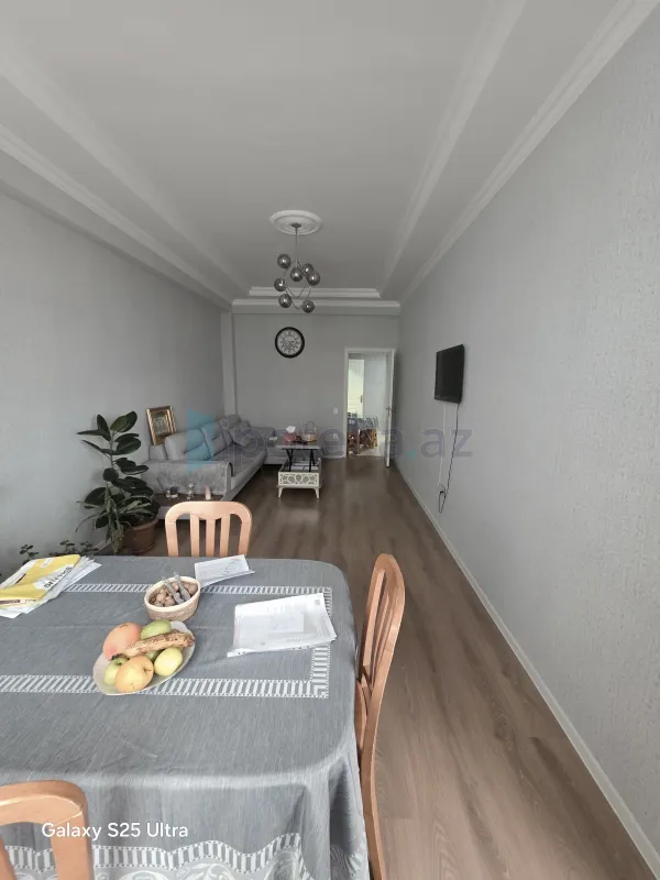 Satılır 2 otaqlı yeni tikili 77 m²