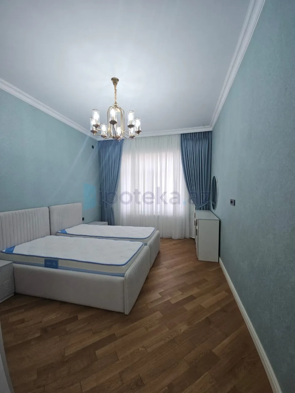 Satılır 5 otaqlı həyət evi 260 m²