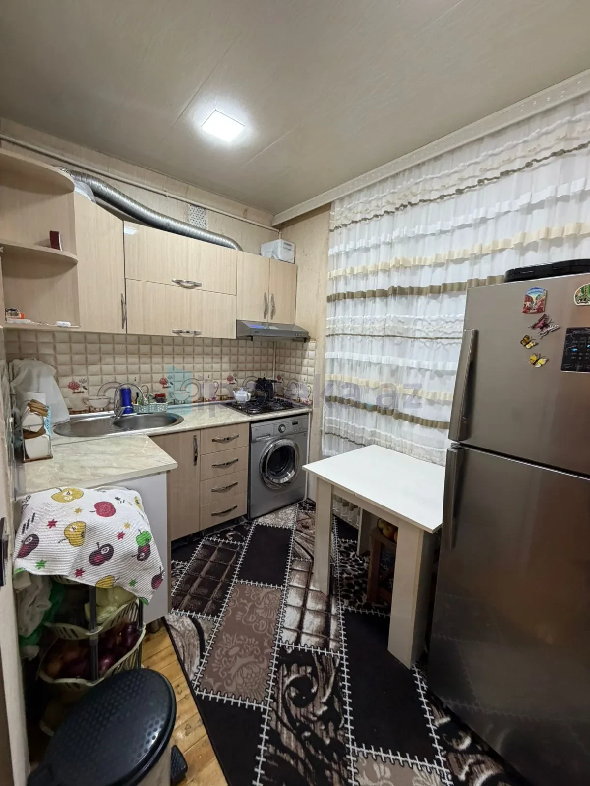 Satılır 2 otaqlı köhnə tikili 60 m²