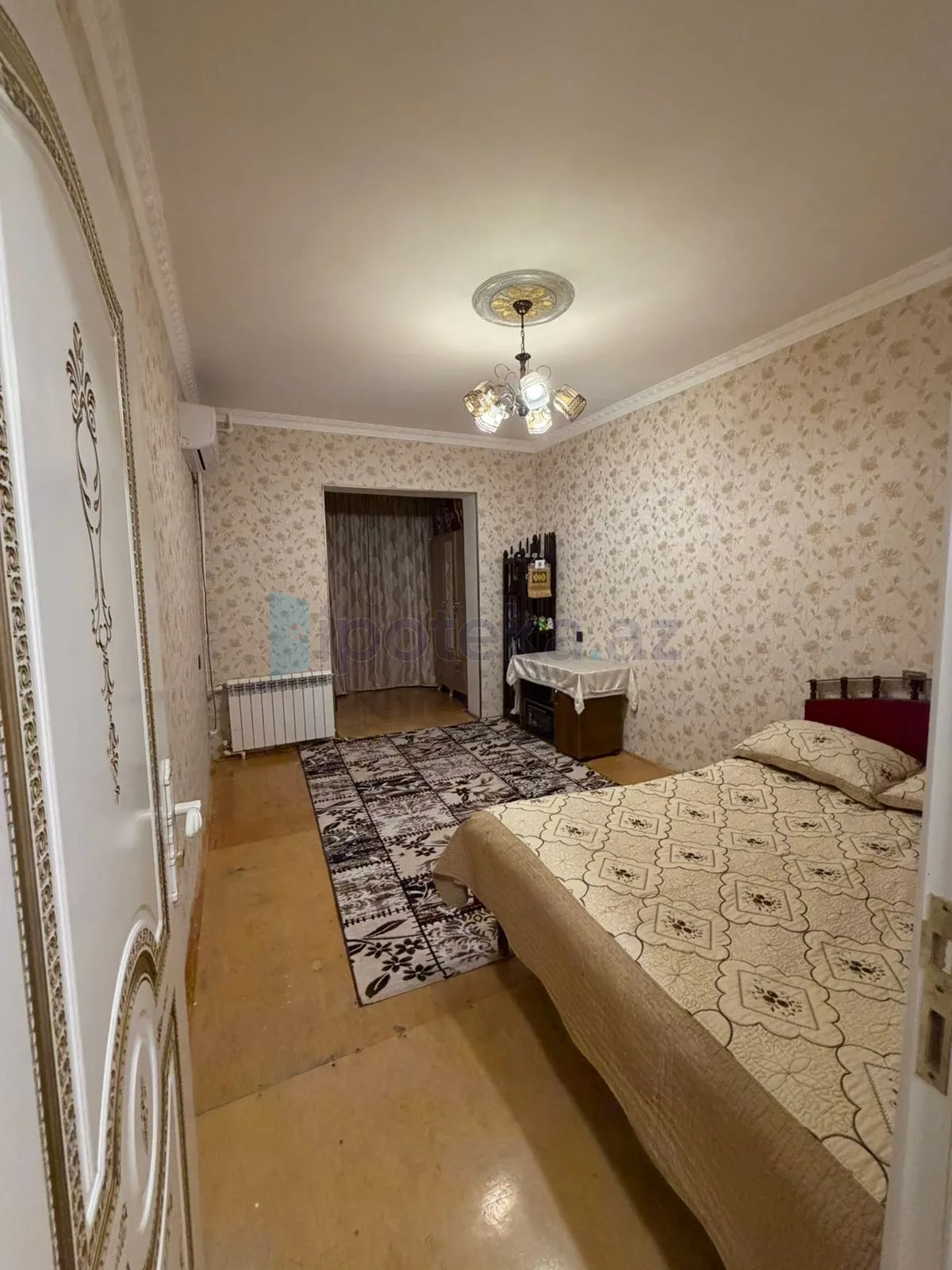 Satılır 2 otaqlı köhnə tikili 60 m²