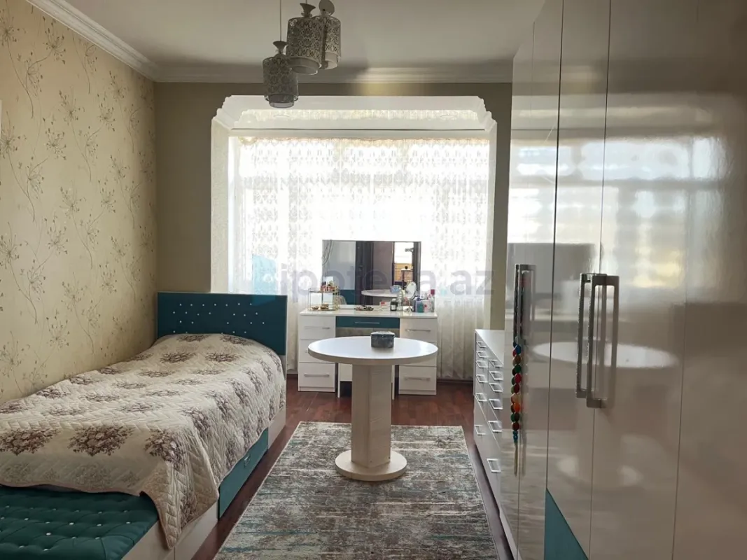 Satılır 5 otaqlı köhnə tikili 116 m²