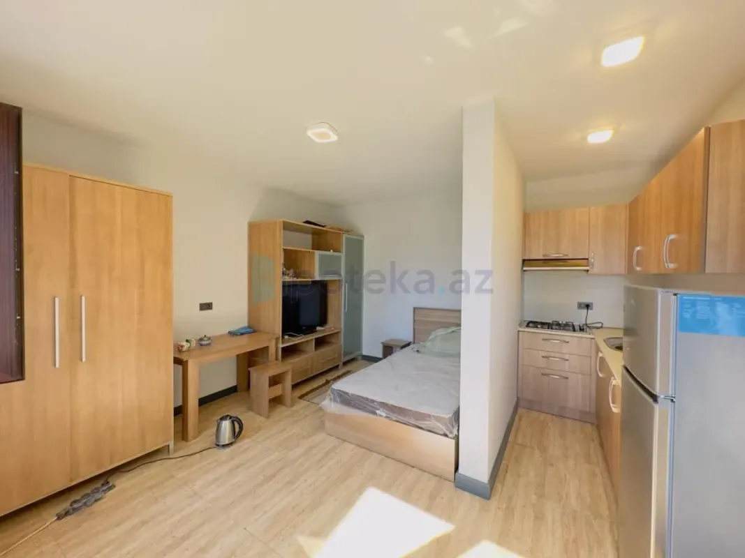 Satılır 5 otaqlı mənzil 300 m²