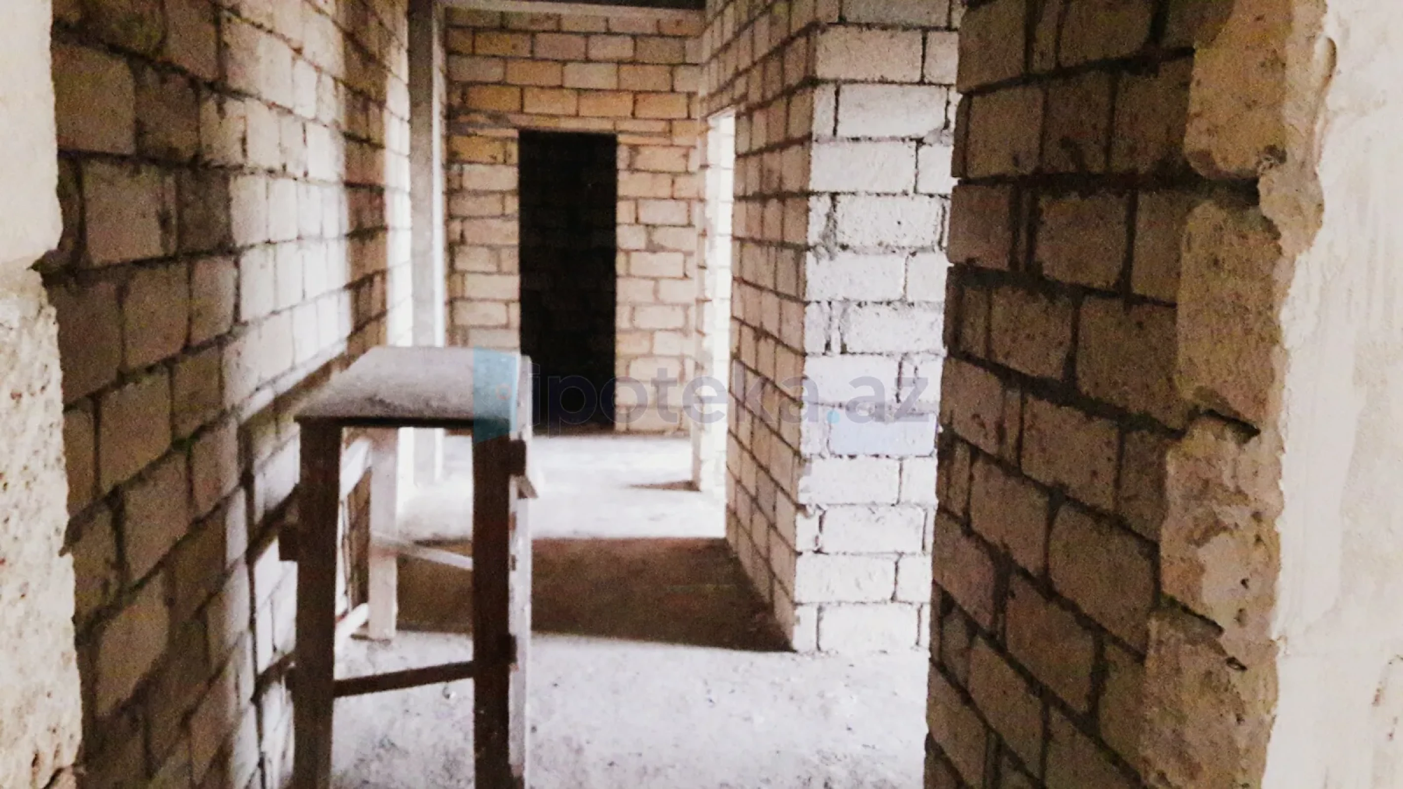 Satılır 4 otaqlı həyət evi 160 m²