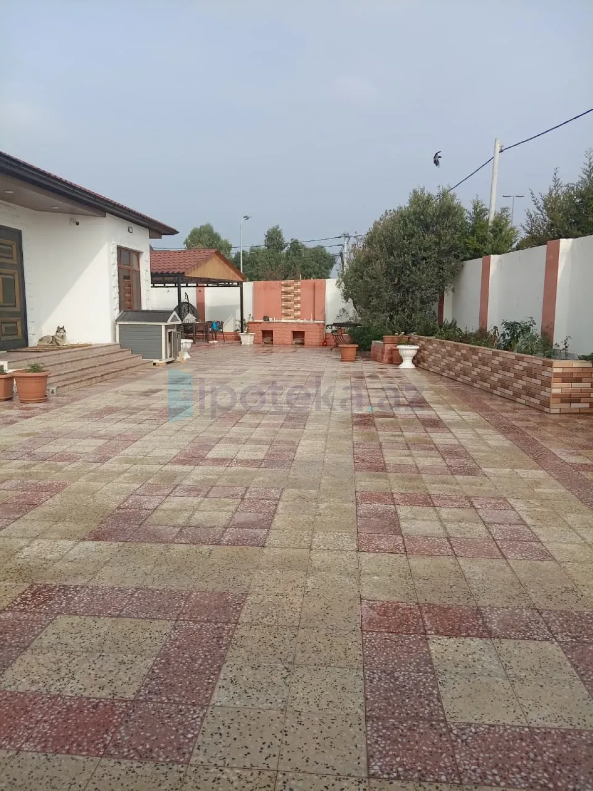 Satılır 5 otaqlı obyekt 350 m²