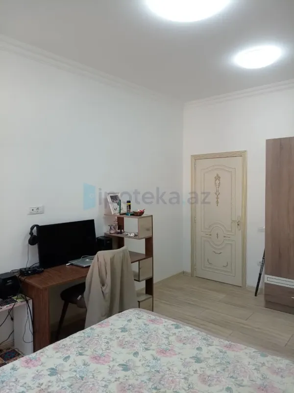 Satılır 5 otaqlı obyekt 350 m²