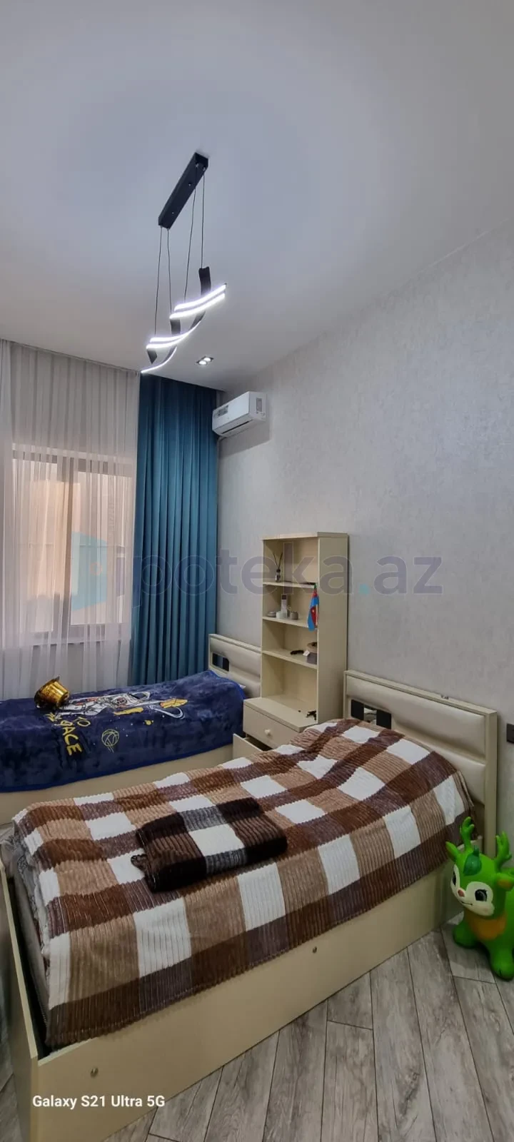 Satılır 5 otaqlı həyət evi 220 m²