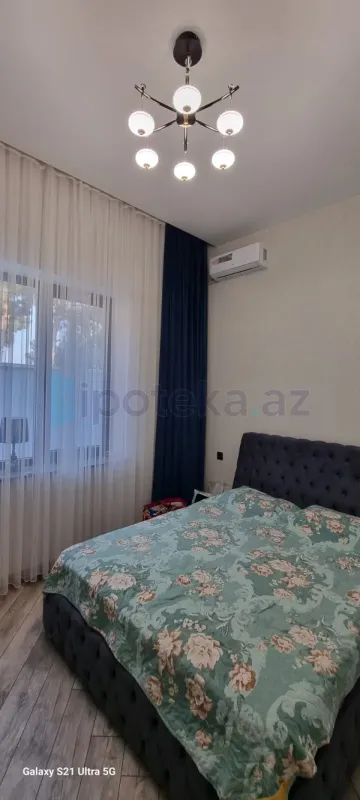 Satılır 5 otaqlı həyət evi 220 m²