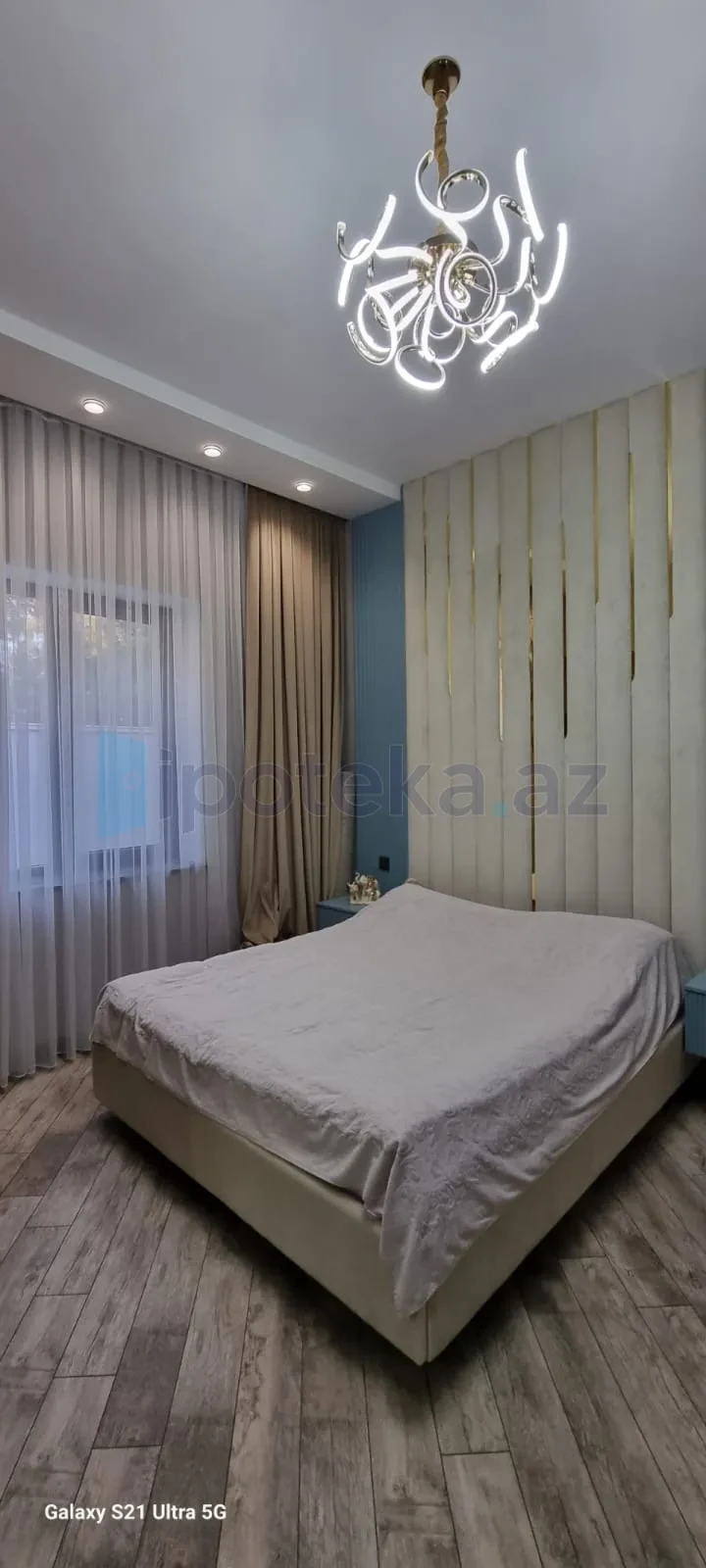 Satılır 5 otaqlı həyət evi 220 m²