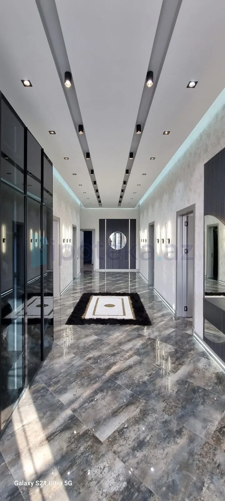 Satılır 5 otaqlı həyət evi 220 m²