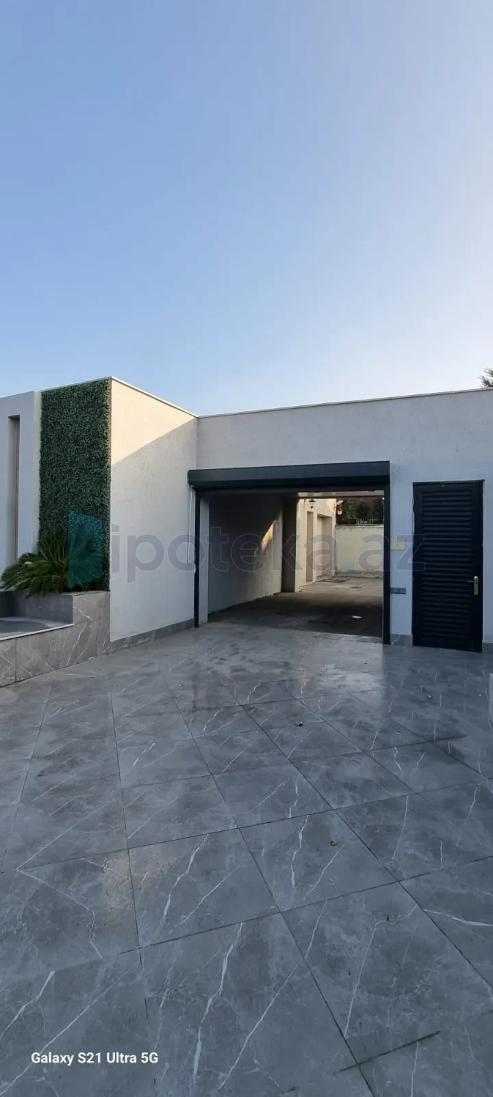 Satılır 5 otaqlı həyət evi 220 m²