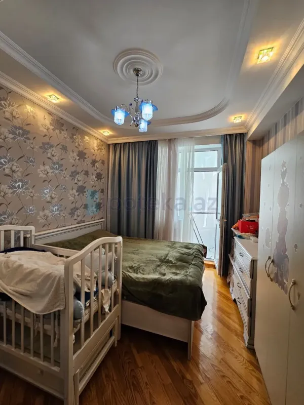 Satılır 2 otaqlı yeni tikili 688 m²