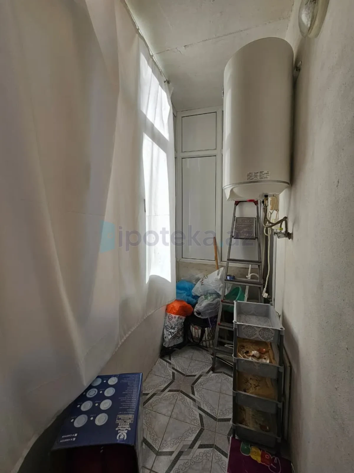 Satılır 2 otaqlı yeni tikili 688 m²