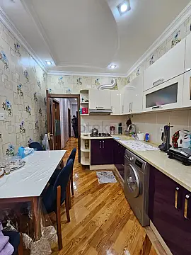 Satılır 2 otaqlı yeni tikili 688 m²