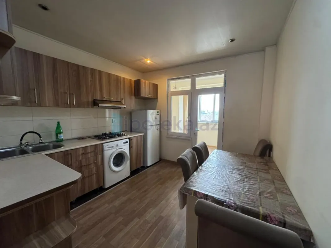 Satılır 3 otaqlı köhnə tikili 55 m²