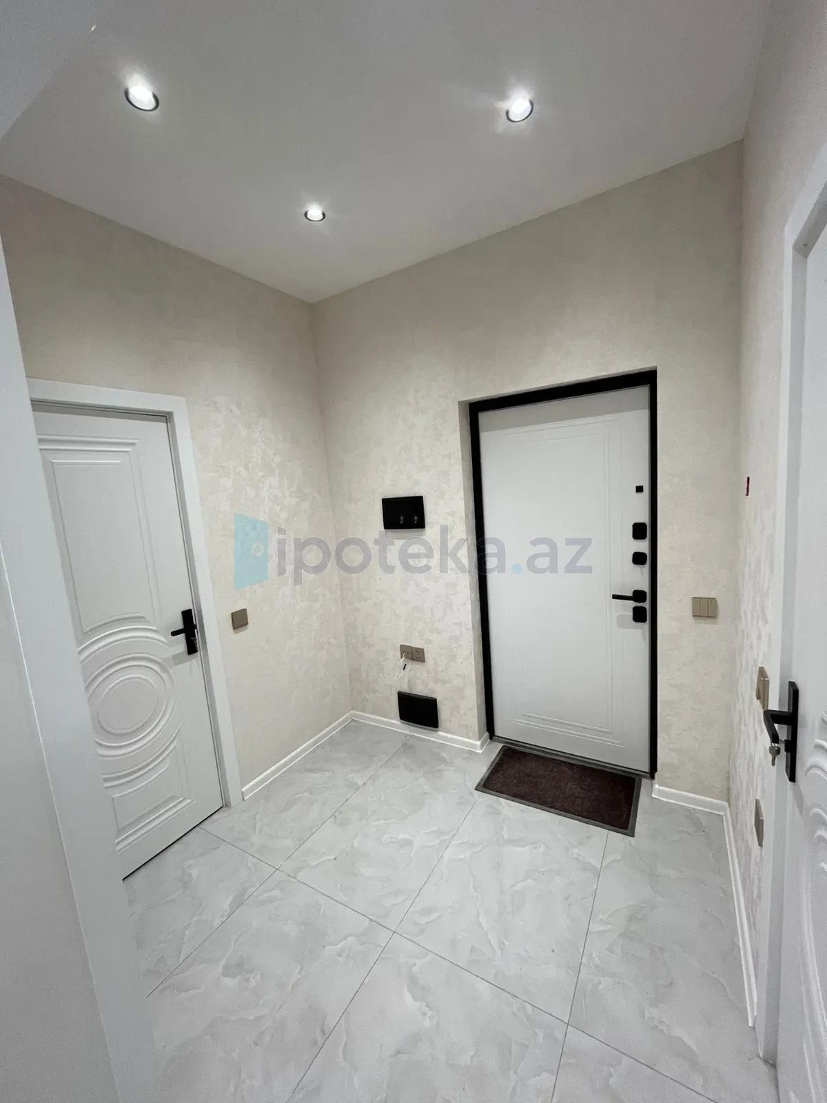 Satılır 2 otaqlı yeni tikili 62 m²