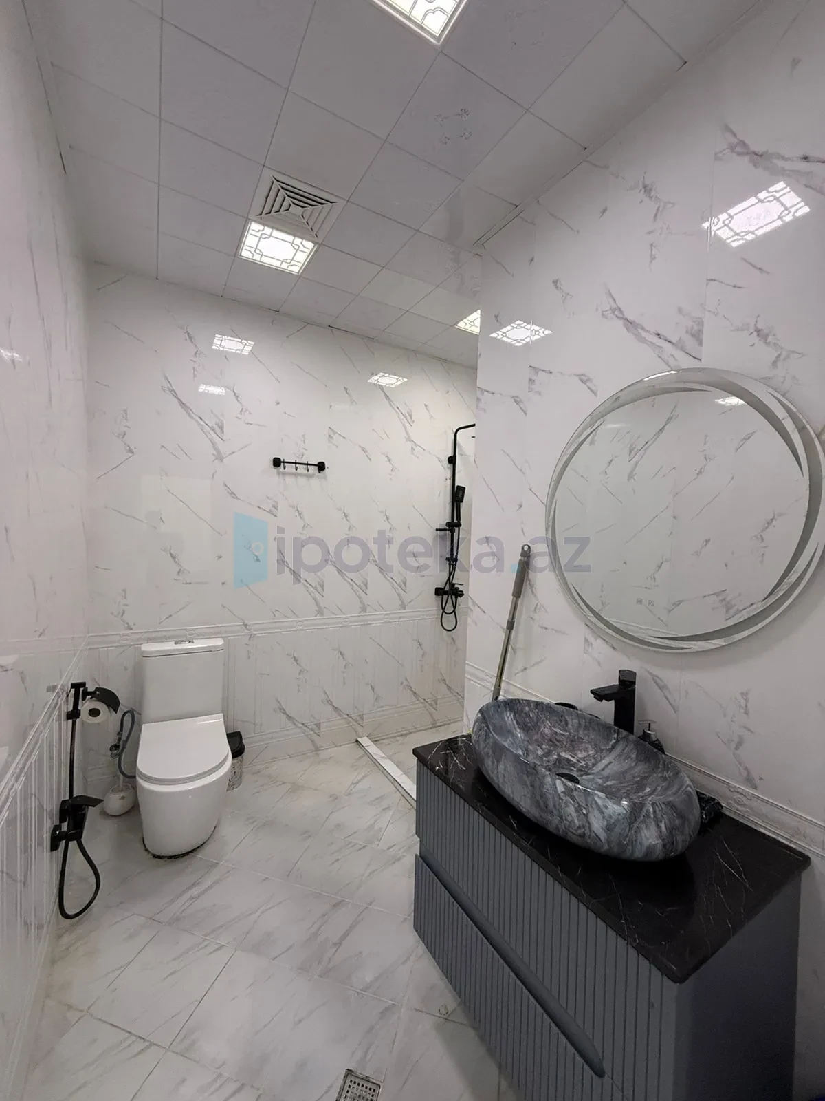 Satılır 2 otaqlı yeni tikili 76.5 m²