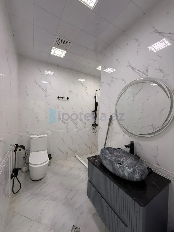 Satılır 2 otaqlı yeni tikili 76.5 m²