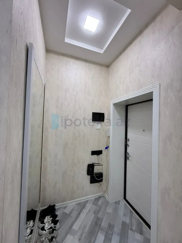 Satılır 2 otaqlı yeni tikili 76.5 m²