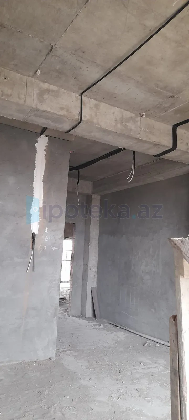 Satılır 6 otaqlı həyət evi 378 m²
