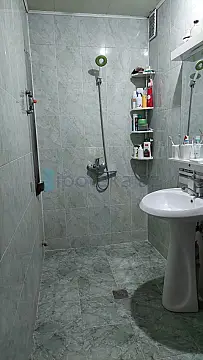 Satılır 2 otaqlı köhnə tikili 60 m²