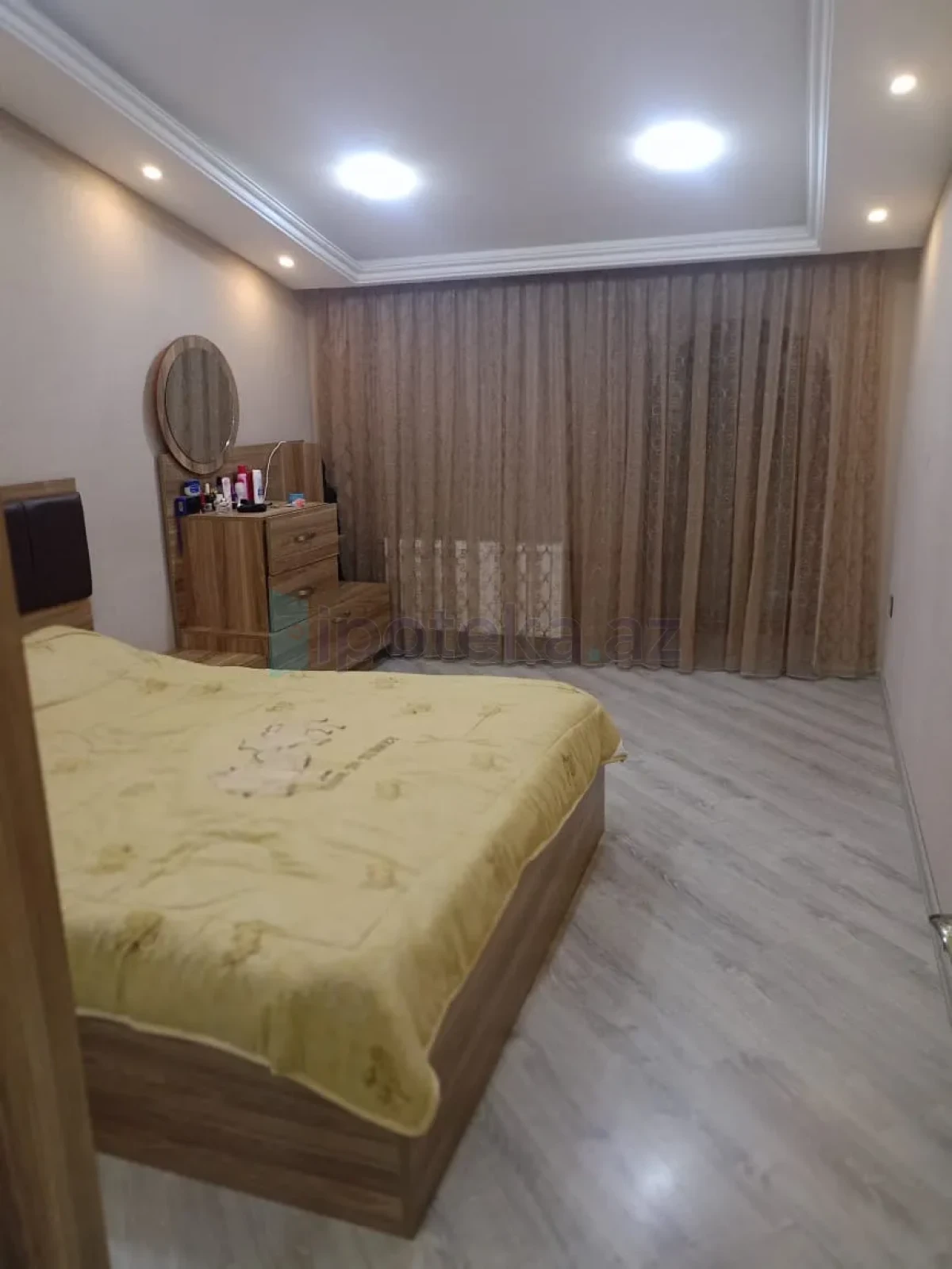Satılır 2 otaqlı yeni tikili 74 m²