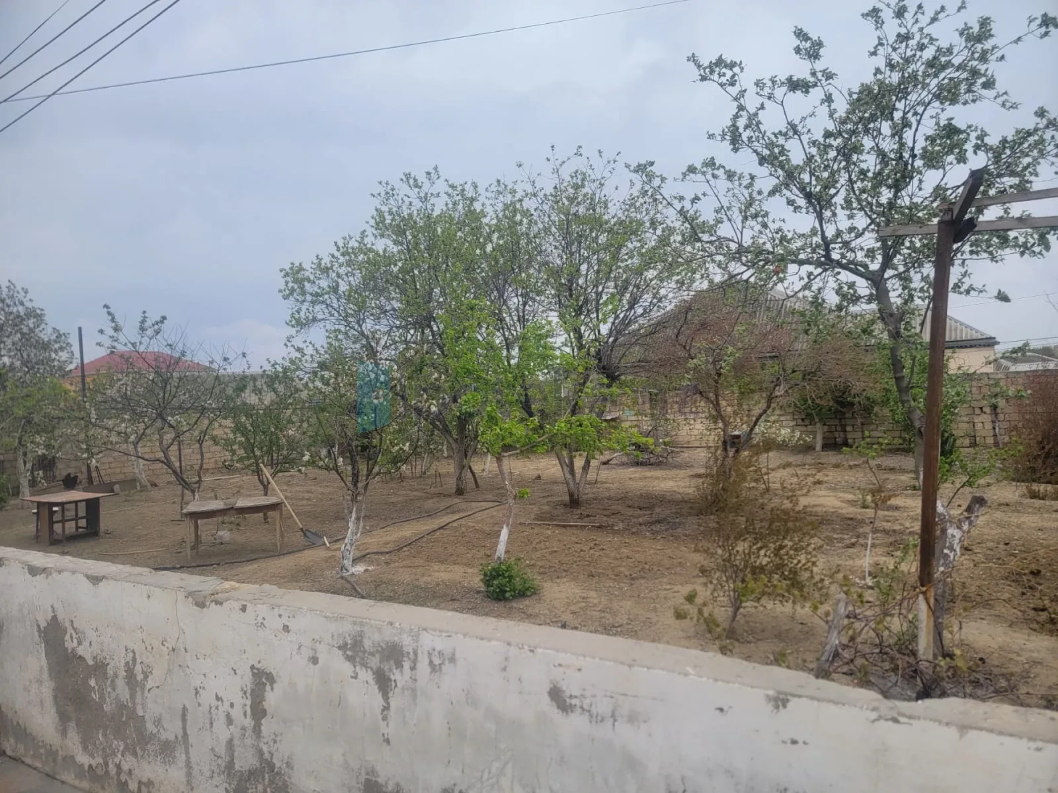 Satılır 8 otaqlı həyət evi 210 m²