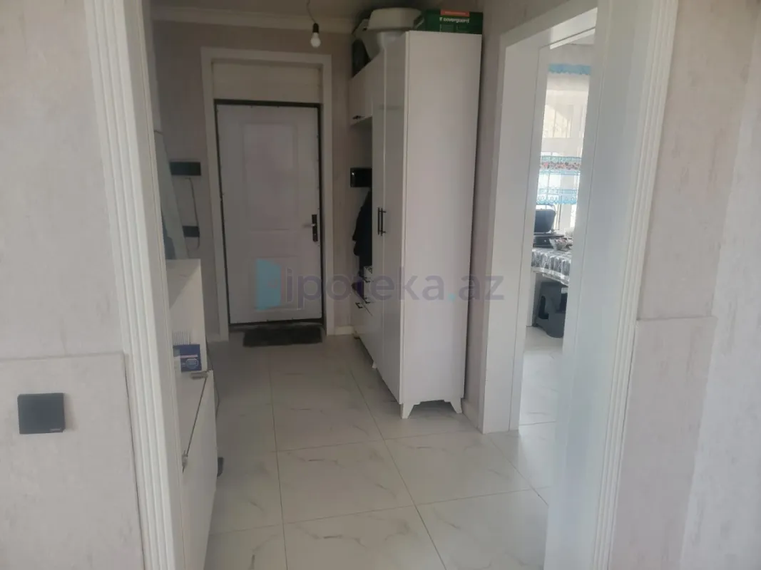 Satılır 8 otaqlı həyət evi 210 m²