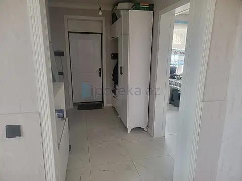 Satılır 8 otaqlı həyət evi 210 m²