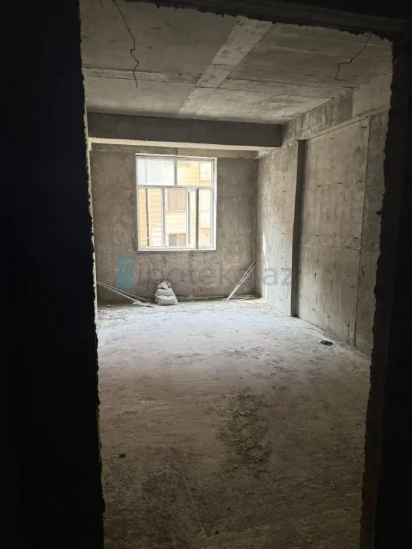 Satılır 2 otaqlı yeni tikili 74 m²