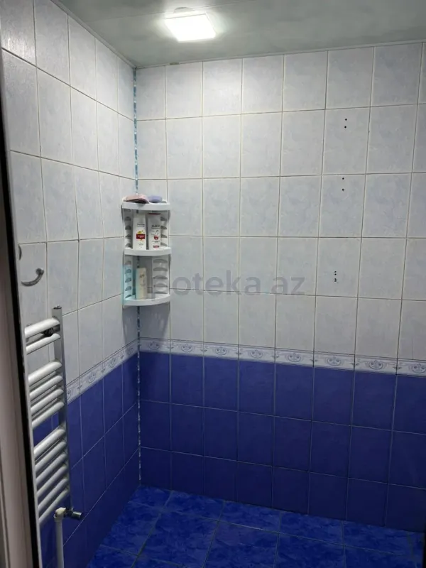 Satılır 2 otaqlı köhnə tikili 60 m²