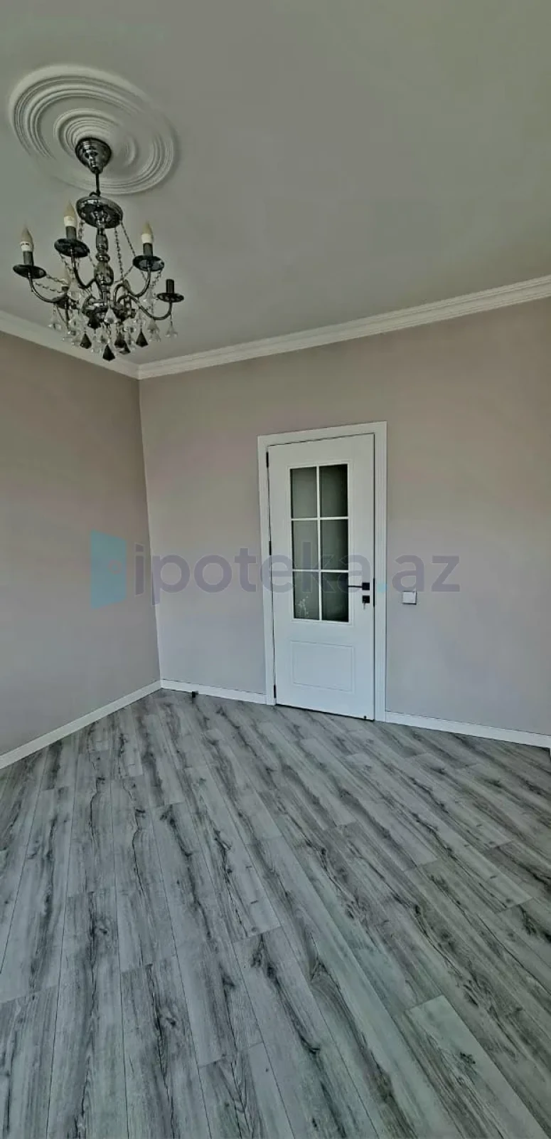 Satılır 2 otaqlı köhnə tikili 63 m²