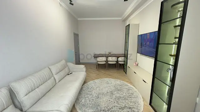 Satılır 2 otaqlı yeni tikili 89 m²