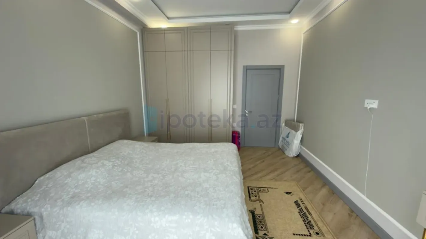 Satılır 2 otaqlı yeni tikili 89 m²