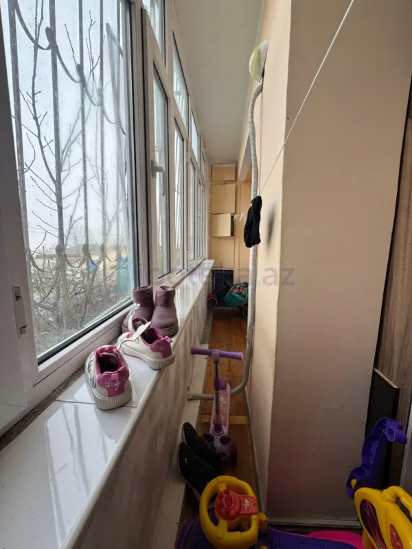 Satılır 4 otaqlı köhnə tikili 85 m²
