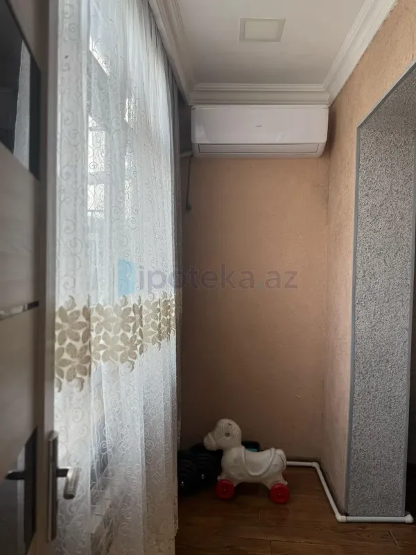 Satılır 2 otaqlı köhnə tikili 65 m²