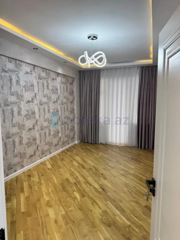 Satılır 4 otaqlı yeni tikili 153 m²