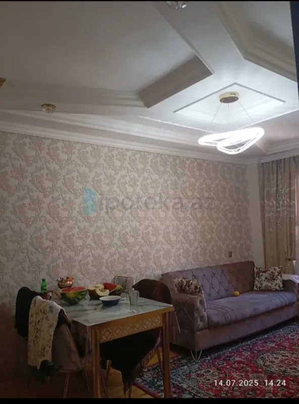 Satılır 1 otaqlı köhnə tikili 40 m²