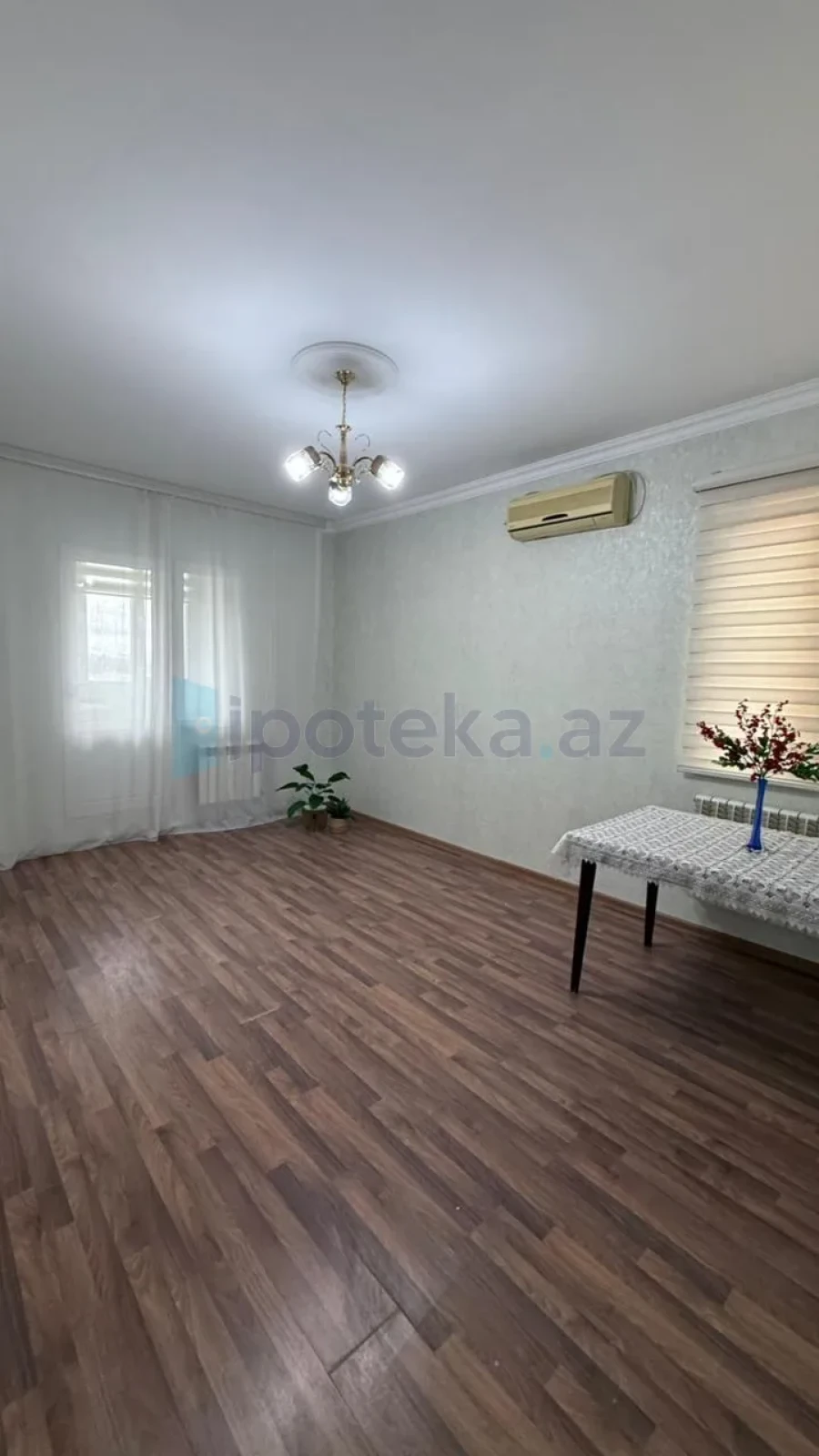 Satılır 2 otaqlı köhnə tikili 45 m²
