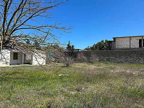 Satılır torpaq sahəsi 50 m²